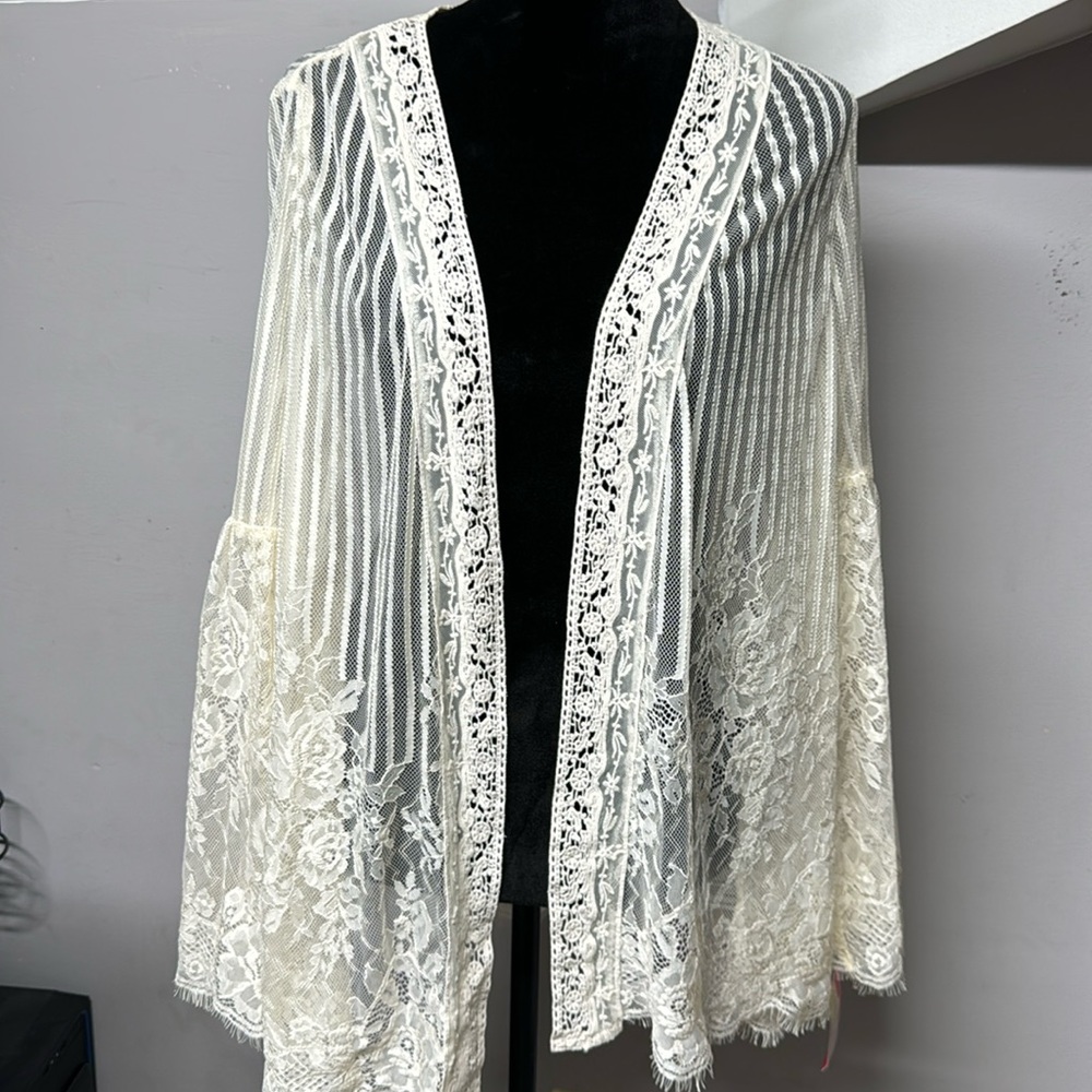 Lace Flounce Sleeve Sheer Kimono
